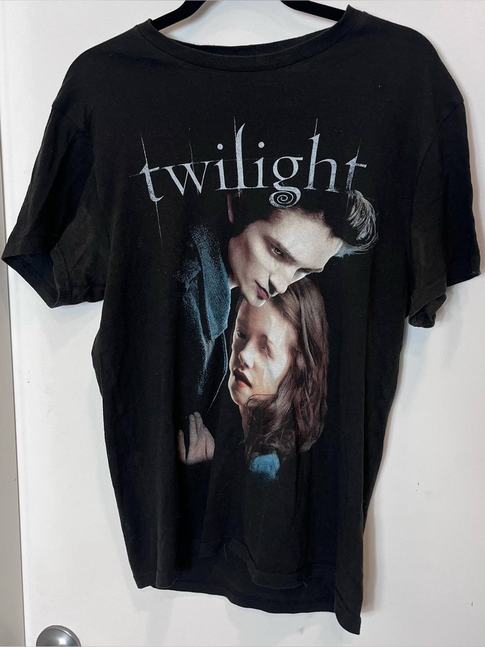 The Twilight Saga Black Graphic Tee Edward Bella Small Vampire Sparkle Icon
